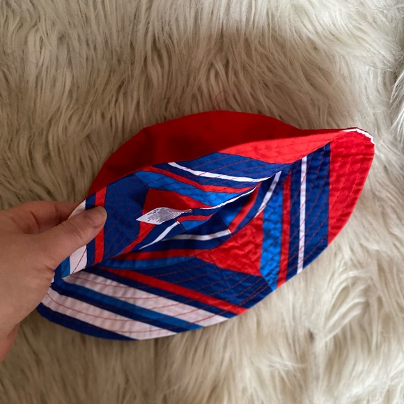 Like new baby boys little red summer hat - Picture 2 of 2